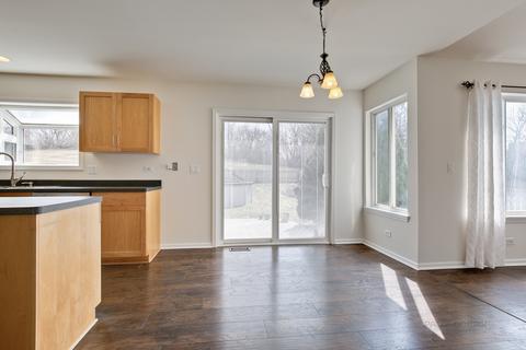 1237 Edgewater Ln, Antioch, IL 60002 photo 10