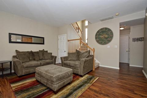254 Snug Harbor Dr, Willowbrook, IL 60527 photo 8