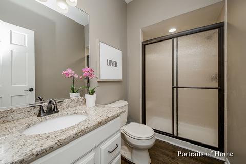 2071 Stonebridge Ct, Wheaton, IL 60189 photo 22