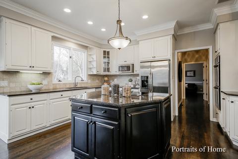 2071 Stonebridge Ct, Wheaton, IL 60189 photo 11