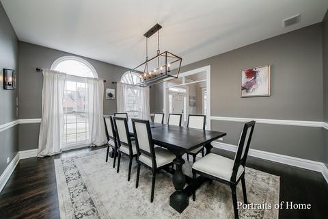 2071 Stonebridge Ct, Wheaton, IL 60189 photo 5