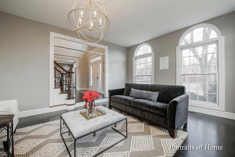 2071 Stonebridge Ct, Wheaton, IL 60189 photo 4