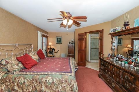 581 Yellowstone Dr, Elgin, IL 60123 photo 11