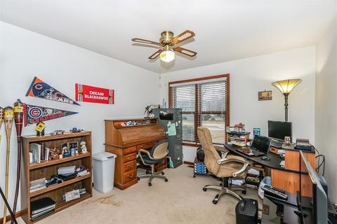 581 Yellowstone Dr, Elgin, IL 60123 photo 14