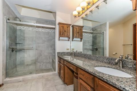 581 Yellowstone Dr, Elgin, IL 60123 photo 13