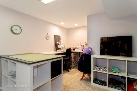1007 S Gables Blvd, Wheaton, IL 60189 photo 10