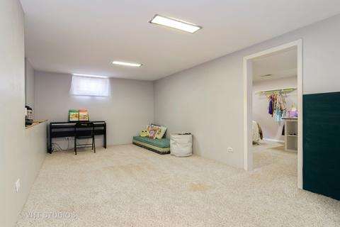 1007 S Gables Blvd, Wheaton, IL 60189 photo 11