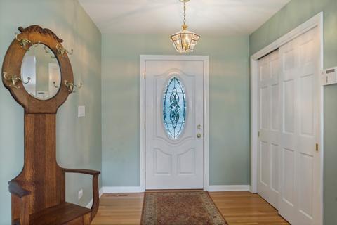 1820 E Sitka Ln, Mount Prospect, IL 60056 photo 3