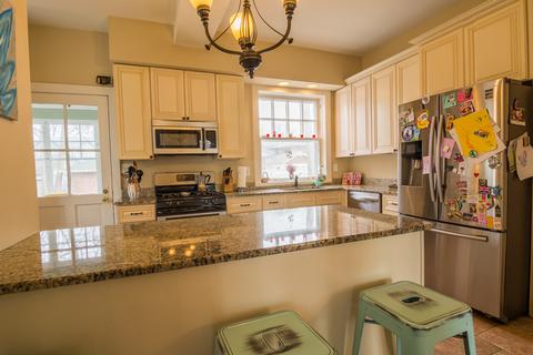 1015 Douglas Ave, Elgin, IL 60120 photo 14