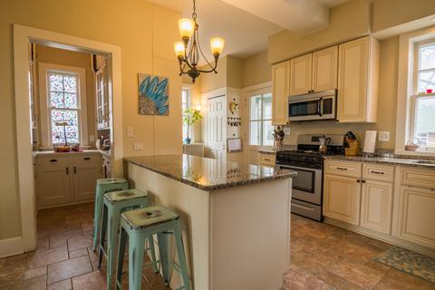 1015 Douglas Ave, Elgin, IL 60120 photo 12