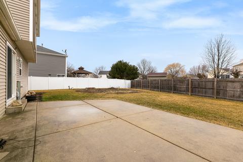 1820 Gleneagle Cir, Elgin, IL 60123 photo 17