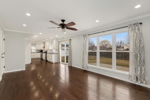 1820 Gleneagle Cir, Elgin, IL 60123 photo 9