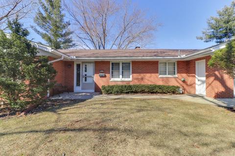 800 Smith Dr, Normal, IL 61761 photo 4