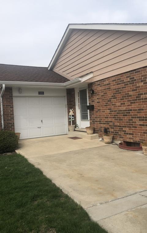 1225 Borough Ct, Wheaton, IL 60189 photo 1