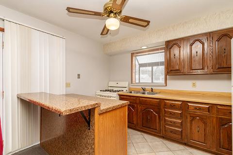 1207 W Algonquin Rd, Algonquin, IL 60102 photo 16
