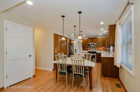 600 Canyon Ln, Elgin, IL 60123 photo 6