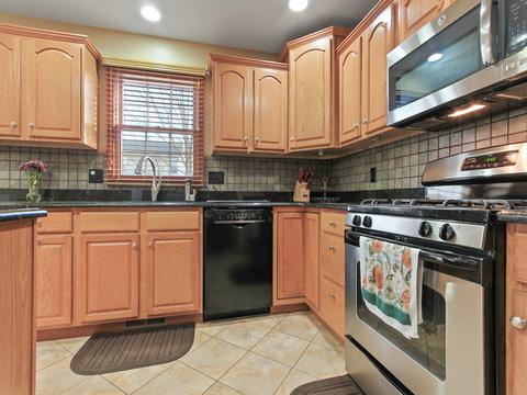 2909 Grey Hawk Dr, Normal, IL 61761 photo 3