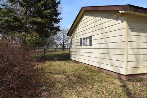 907 E Locust St, Bloomington, IL 61701 photo 19