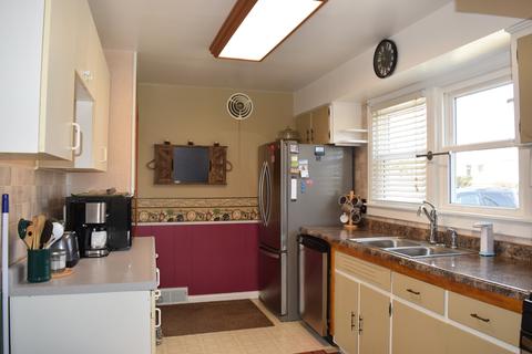 907 E Locust St, Bloomington, IL 61701 photo 7
