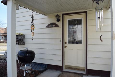 907 E Locust St, Bloomington, IL 61701 photo 18