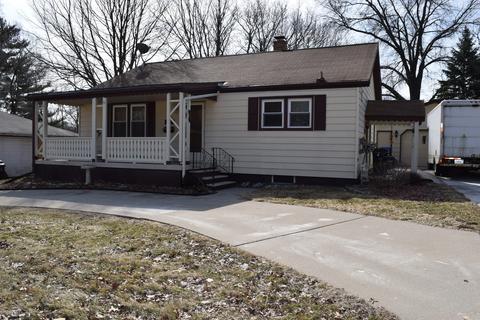 907 E Locust St, Bloomington, IL 61701 photo 1