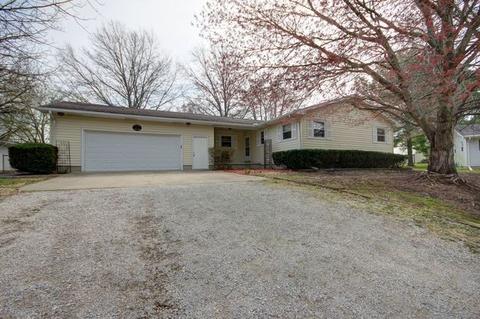 412 S White St, Sidney, IL 61877 photo 1