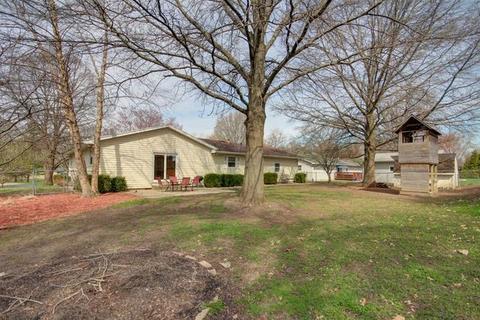 412 S White St, Sidney, IL 61877 photo 7