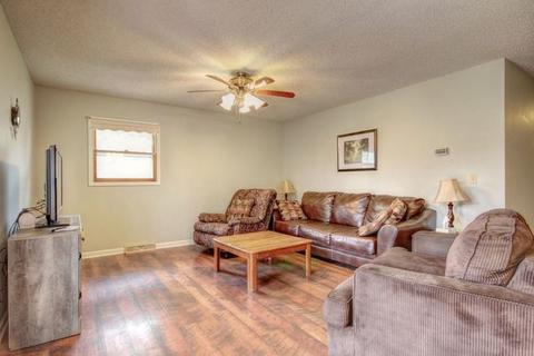 412 S White St, Sidney, IL 61877 photo 20