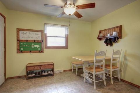 412 S White St, Sidney, IL 61877 photo 18