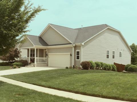 3309 Chase Ln, Elgin, IL 60124 photo 2