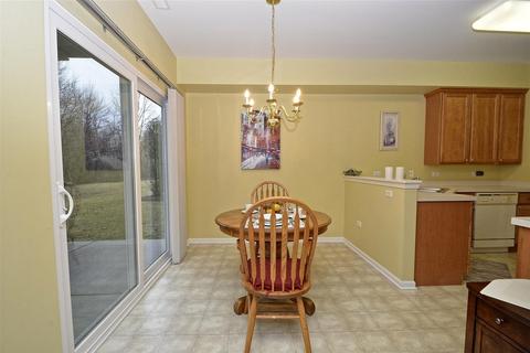 3199 Bromley Ln, Aurora, IL 60502 photo 7