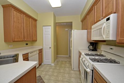 3199 Bromley Ln, Aurora, IL 60502 photo 5
