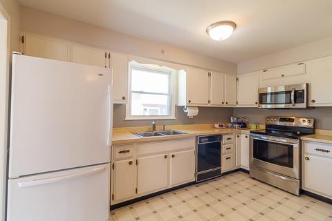 5732 Rose Ct, Berkeley, IL 60163 photo 8
