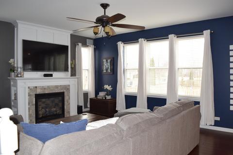 601 Haversham Ave, Elgin, IL 60124 photo 11