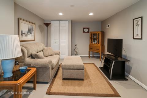 159 E Burlington St, Riverside, IL 60546 photo 9
