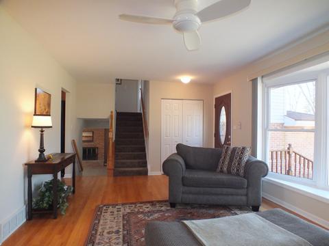 731 Manor Ct, Des Plaines, IL 60016 photo 5