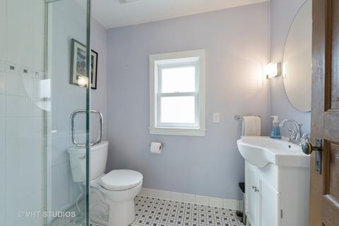 2030 Maple Ave, Evanston, IL 60201 photo 17