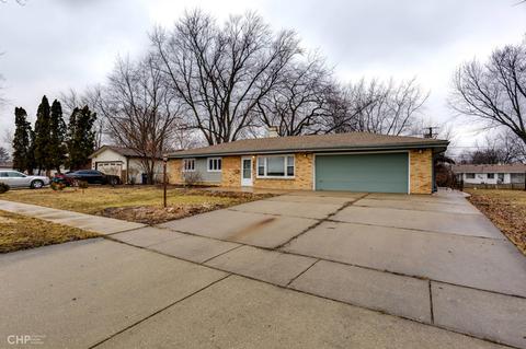 580 Milton Ln, Hoffman Estates, IL 60169 photo 2