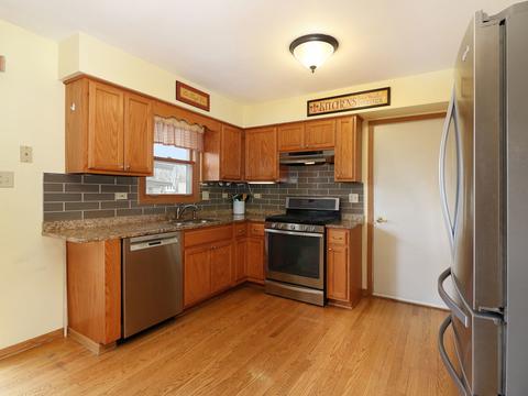 6603 Benich Ln, Plainfield, IL 60586 photo 11