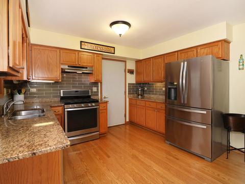 6603 Benich Ln, Plainfield, IL 60586 photo 9