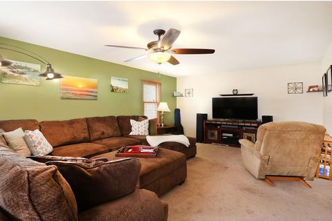 6603 Benich Ln, Plainfield, IL 60586 photo 2