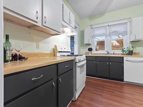 1107 Barker St, Bloomington, IL 61701 photo 9