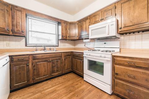 2007 Bittersweet Dr, Plano, IL 60545 photo 9