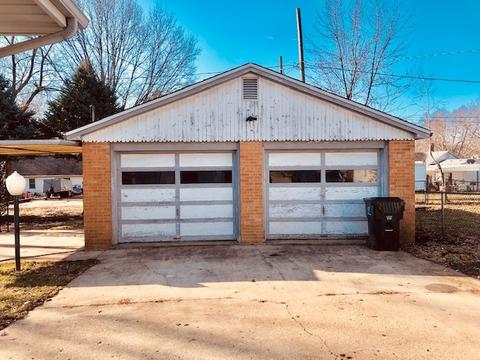 1015 E Olive St, Bloomington, IL 61701 photo 10