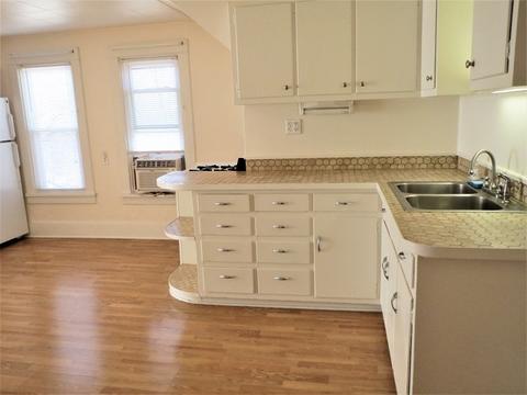 409 E 5th St, Dixon, IL 61021 photo 7