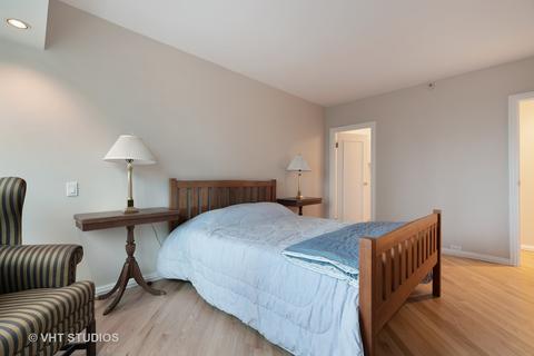 100 E Huron St #1307, Chicago, IL 60611 photo 11