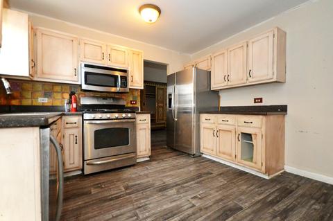1403 Ryehill Dr, Plainfield, IL 60586 photo 3