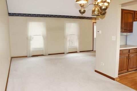 532 Cherrywood Dr, Wheeling, IL 60090 photo 5