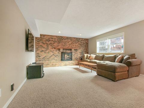 2807 Capen Dr, Bloomington, IL 61704 photo 13