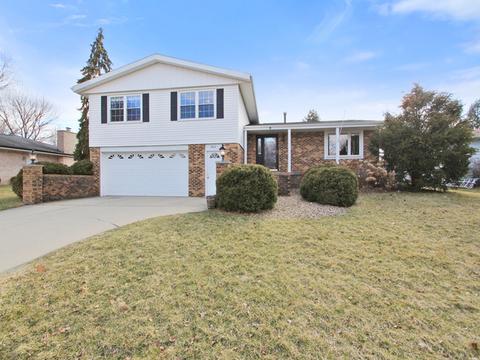 2807 Capen Dr, Bloomington, IL 61704 photo 1
